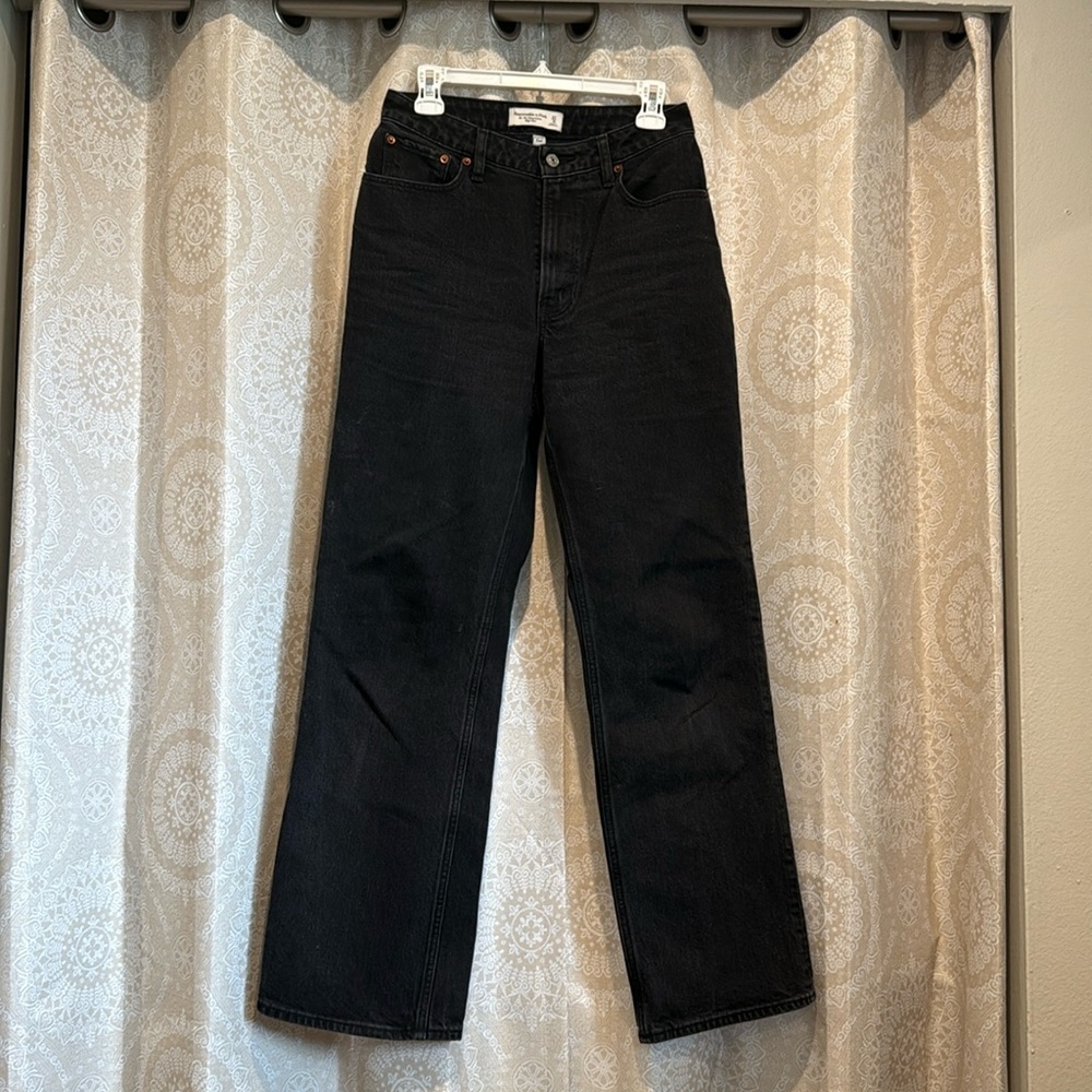 Abercrombie 90s relaxed high rise 27/4R curve love